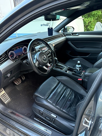 Volkswagen Passat 5 of 6