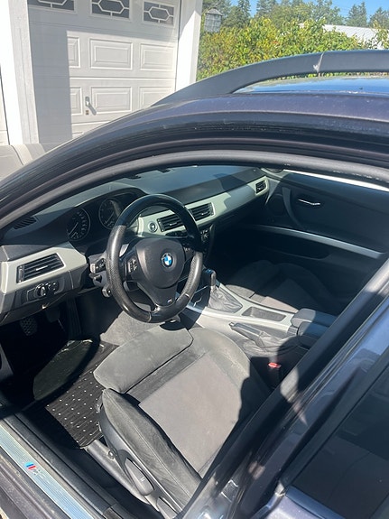 BMW 325i 8 of 11
