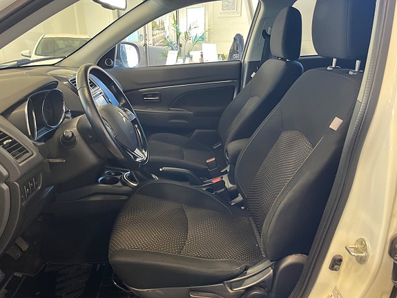 Mitsubishi ASX 8 of 12