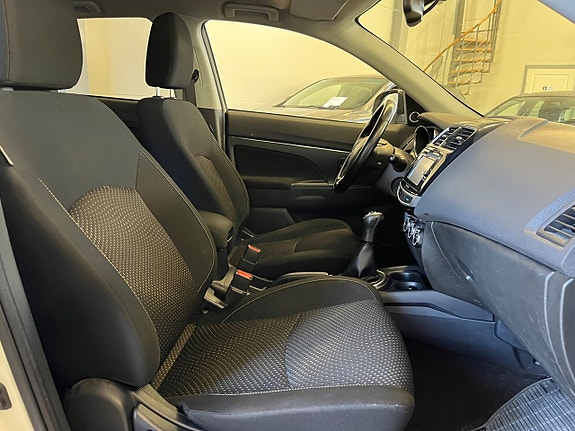 Mitsubishi ASX 7 of 12