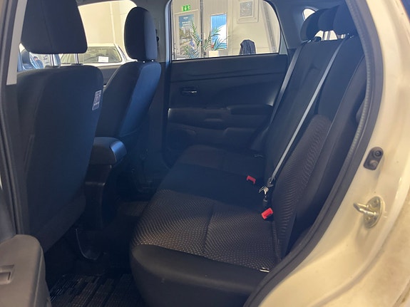 Mitsubishi ASX 10 of 12