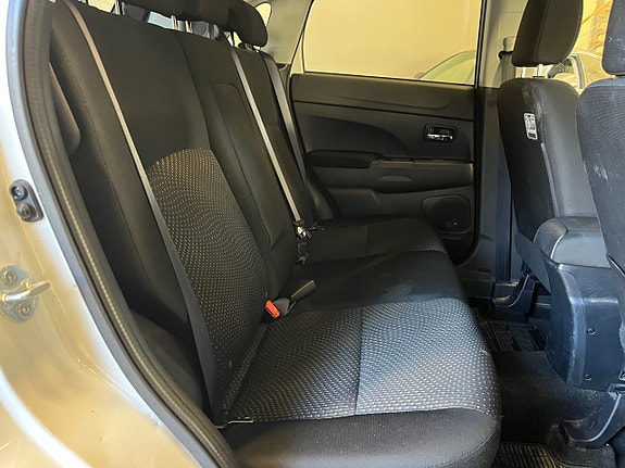 Mitsubishi ASX 9 of 12