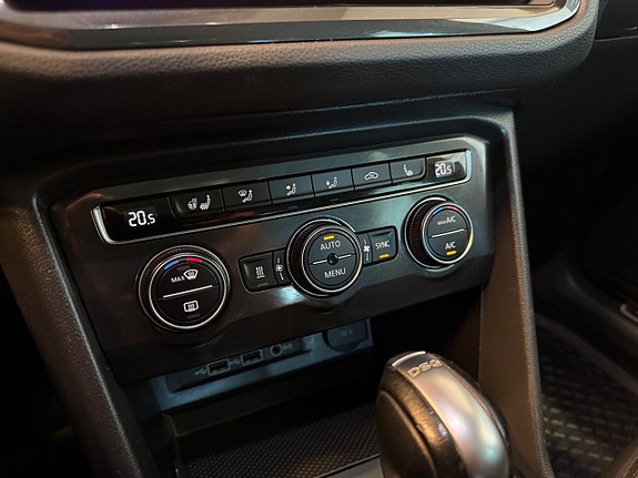 Volkswagen Tiguan 15 of 30