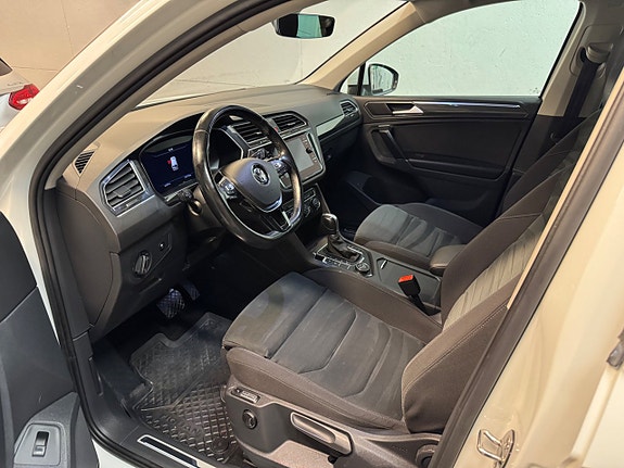 Volkswagen Tiguan 21 of 30