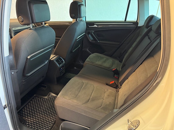 Volkswagen Tiguan 22 of 30