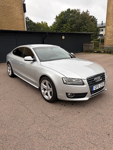 Audi A5 3 of 17