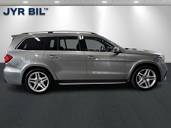 Mercedes-Benz GLS63 2 of 24