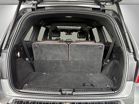 Mercedes-Benz GLS63 14 of 24