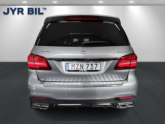 Mercedes-Benz GLS63 4 of 24