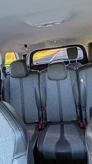 Peugeot 5008 5 of 6