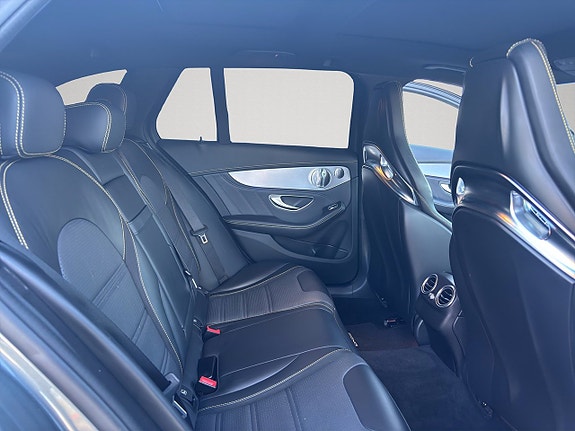 Mercedes-Benz C63 16 of 17