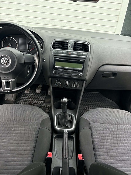 Volkswagen Polo 5 of 6