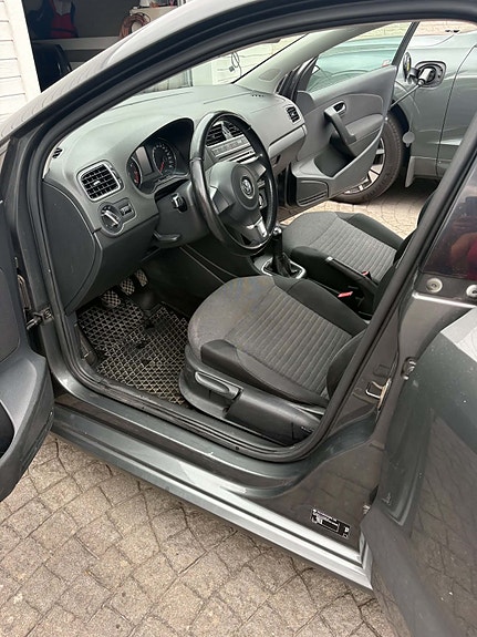 Volkswagen Polo 3 of 6