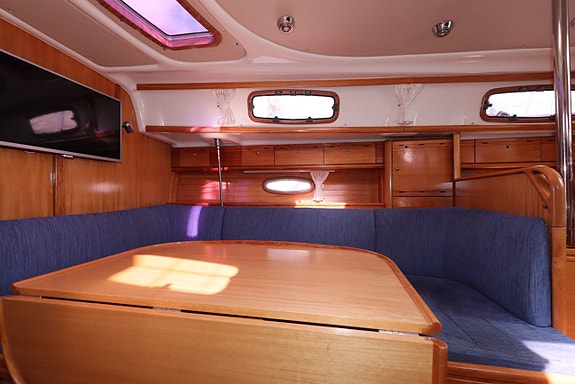 Bavaria 37 CR 12 of 24