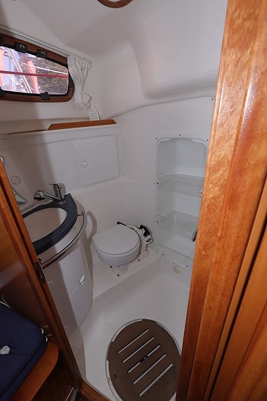 Bavaria 37 CR 21 of 24