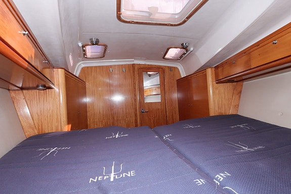 Bavaria 37 CR 6 of 24