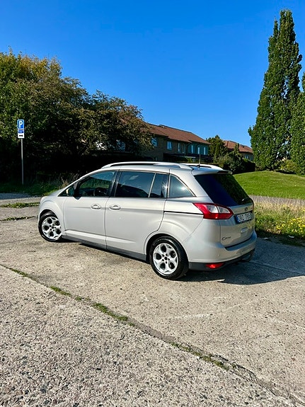 Ford Grand C-MAX 20 of 25