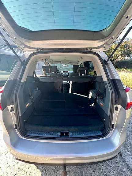 Ford Grand C-MAX 25 of 25