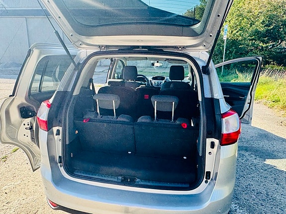 Ford Grand C-MAX 14 of 25