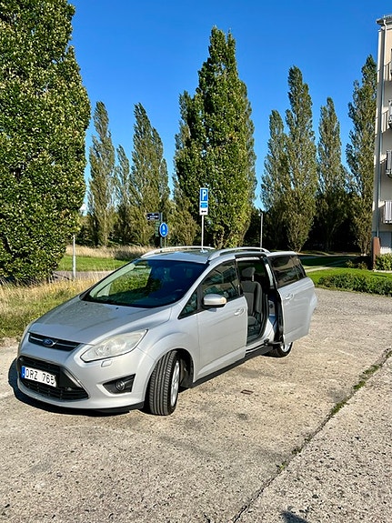 Ford Grand C-MAX 22 of 25