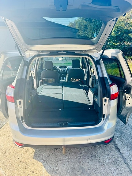 Ford Grand C-MAX 9 of 25