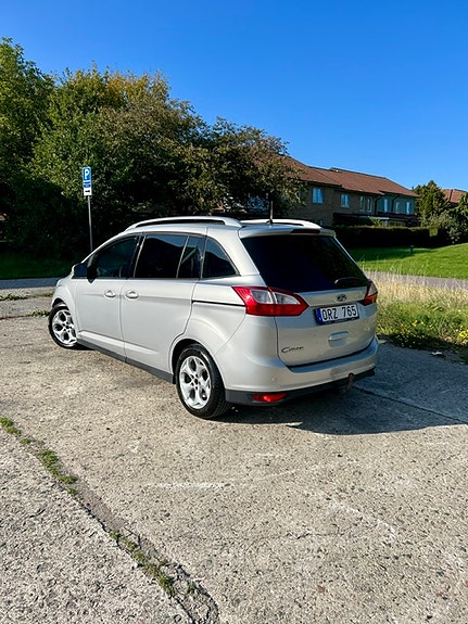 Ford Grand C-MAX 19 of 25