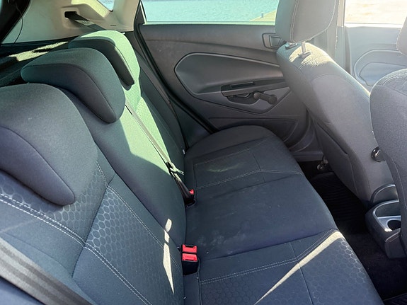 Ford Fiesta 13 of 23