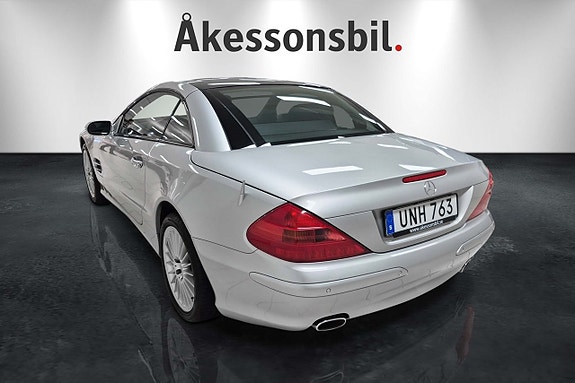Mercedes-Benz 350 SEL 4 of 14