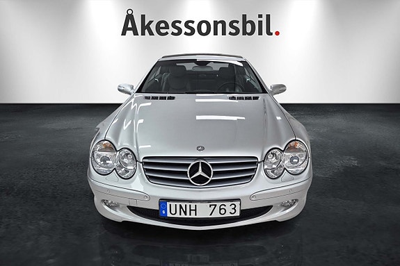 Mercedes-Benz 350 SEL 2 of 14