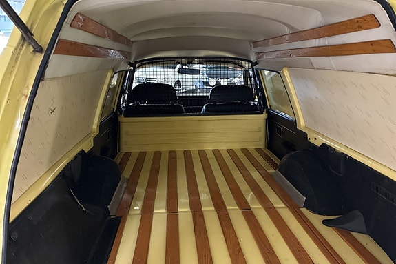 Volvo 145 8 of 10