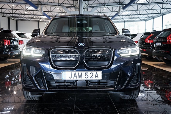 BMW iX3 2 of 27