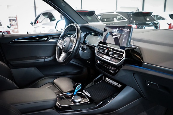 BMW iX3 22 of 27