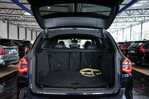 BMW iX3 26 of 27