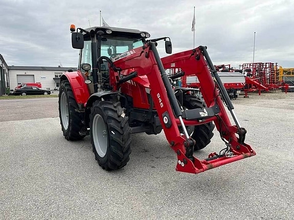 Massey Ferguson 5713 SL D6 2 of 16