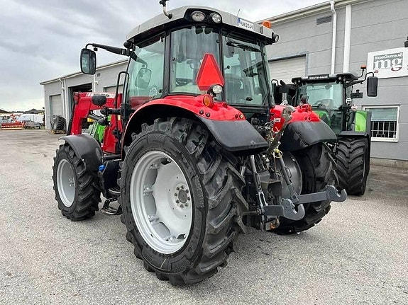 Massey Ferguson 5713 SL D6 8 of 16