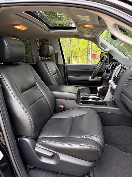 Toyota Tundra 5 of 9