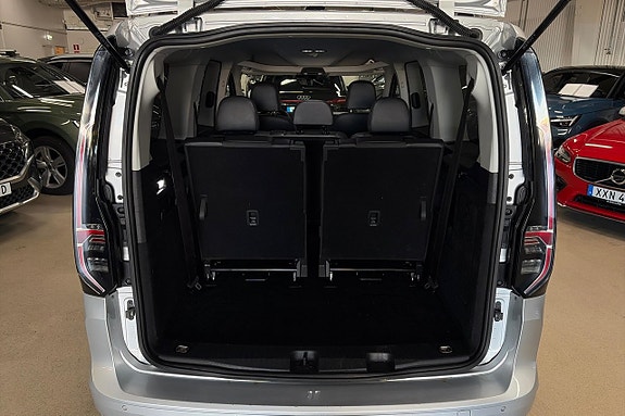 Volkswagen Caddy Maxi 10 of 27