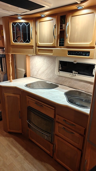 KABE Royal 720 GXL 4 of 7