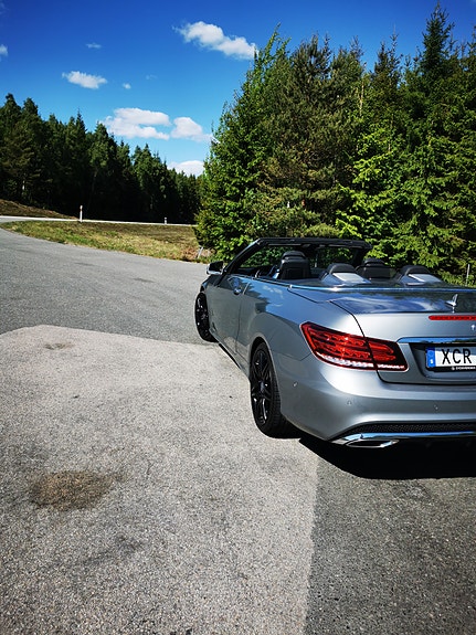 Mercedes-Benz E400 6 of 7