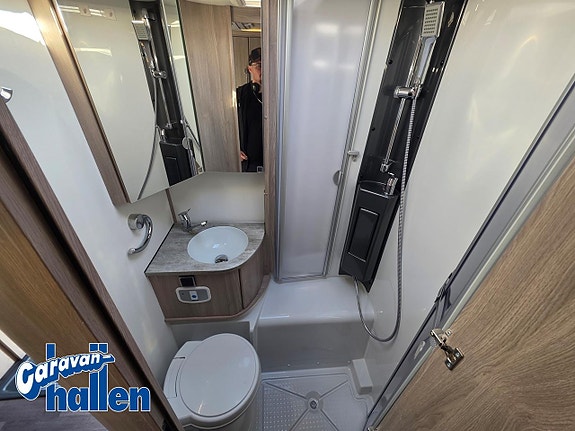 KABE Travelmaster Classic 740 LGB 14 of 20