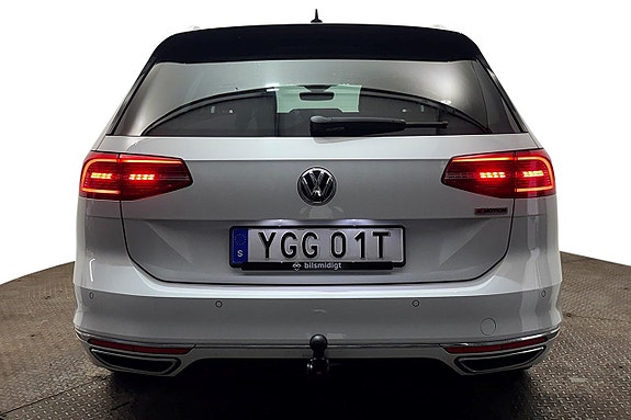Volkswagen Passat 7 of 30