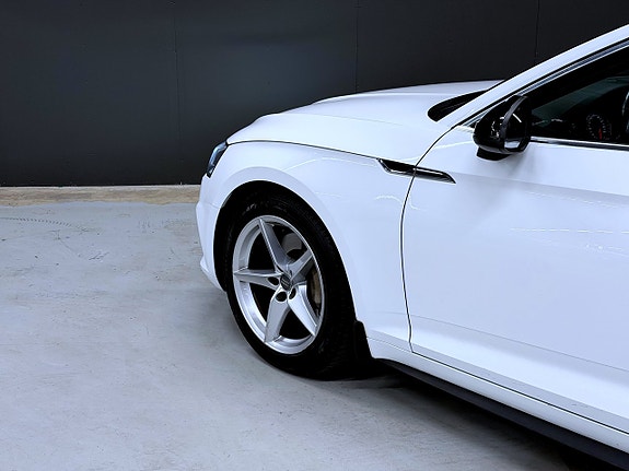 Audi A5 11 of 16