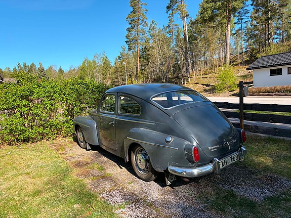 Volvo PV 2 of 5