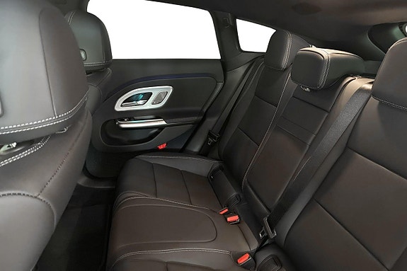 Mercedes-Benz CLA350 10 of 12