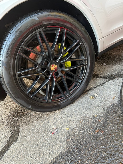 Porsche Cayenne Coupe 6 of 10
