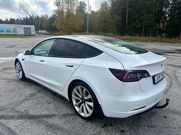 Tesla Model 3 3 of 11
