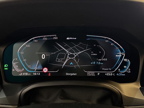 BMW 330e 8 of 10