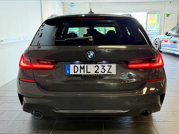 BMW 330e 9 of 10
