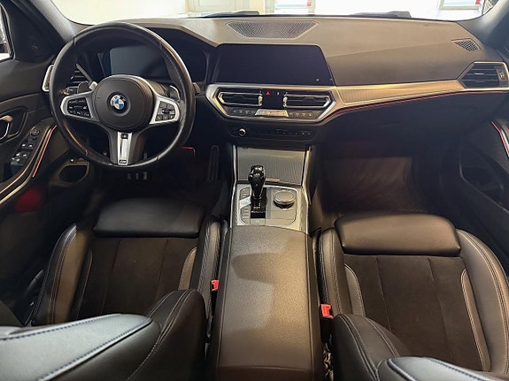 BMW 330e 4 of 10