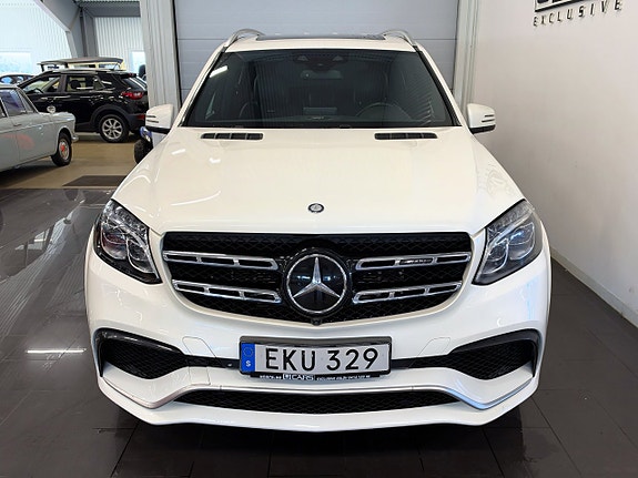 Mercedes-Benz GLS63 9 of 23